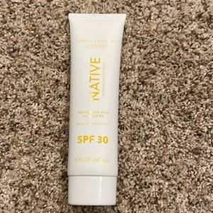 Native Mineral Body Sunscreen Coconut & Pineapple SPF 30 Size 5 FL OZ *SEALED*